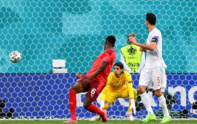 默特萨克：西班牙取胜却尽显疲态 瑞士队虽败犹荣